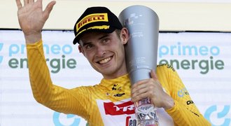Závod Kolem Švýcarska vyhrál Dán, v cíli i kvůli tragédii jen 110 cyklistů