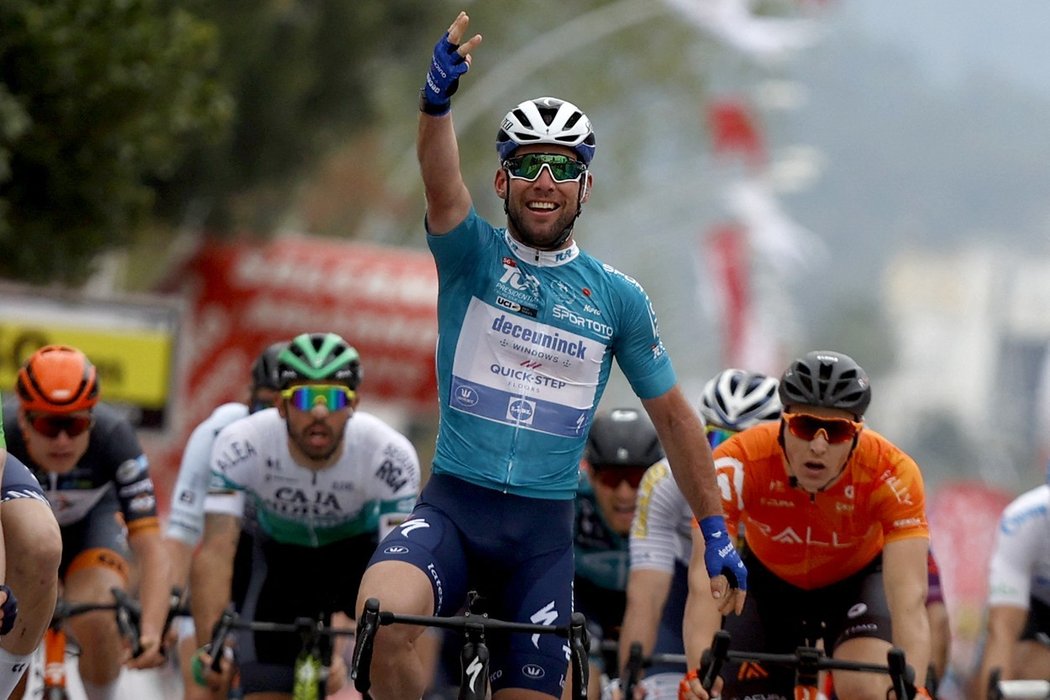 Rychlík Mark Cavendish namísto konce kariéry přidává další výhry