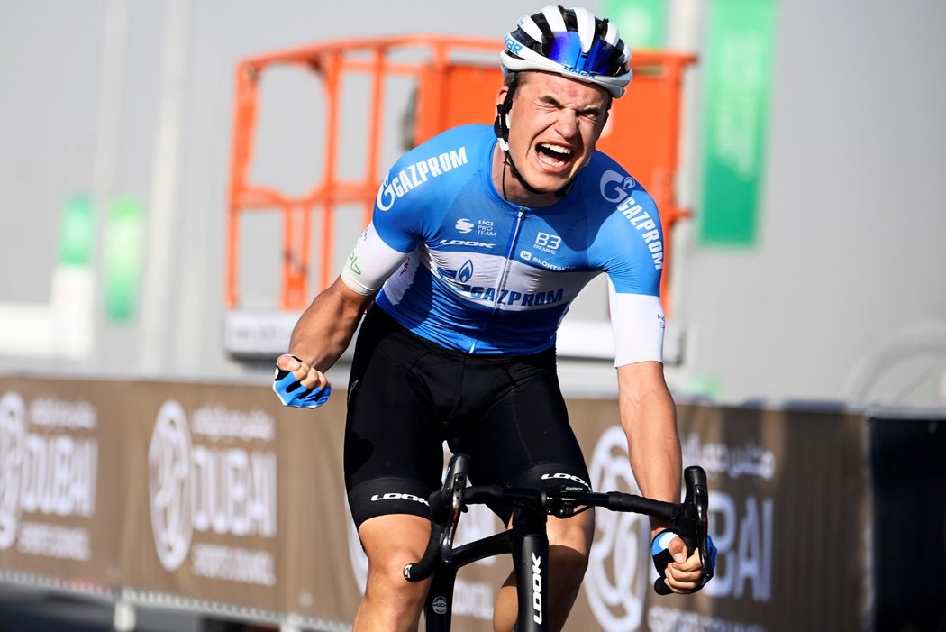 Mathias Vacek se raduje z etapového vítězství