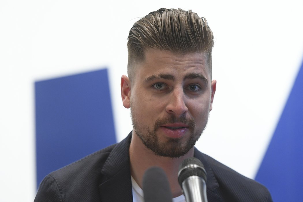 Peter Sagan představil na tiskové konferenci unikátní medaili