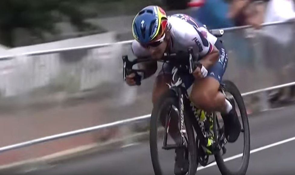 Peter Sagan a jeho nevídaný styl ve sjezdu. Na mistrovství světa mu pomohl ke zlatu...