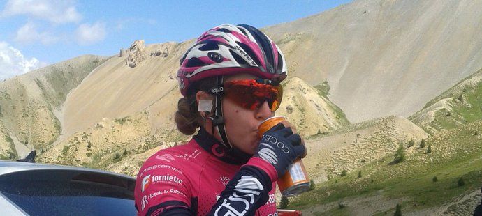 Nejlepší česká cyklistka Nikola Nosková se zúčastnila vloženého závodu žen s dojezdem na Col d&#39;Izoard