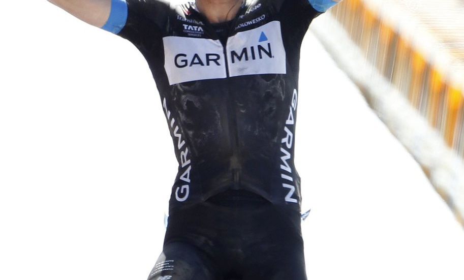 Belgičan Johan Van Summeren se raduje v cíli legendárního jednorázového závodu Paříž - Roubaix