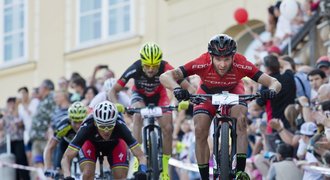 Pražské schody vyhrál Švýcar Vogel. Hynek dojel druhý, Kulhavý pátý