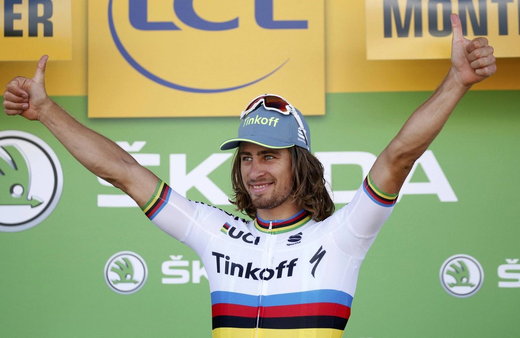 Peter Sagan má radost z vítězství v etapě na Tour de France