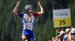 Thibaut Pinot se raduje z vítězství v etapě Kolem Švýcarska