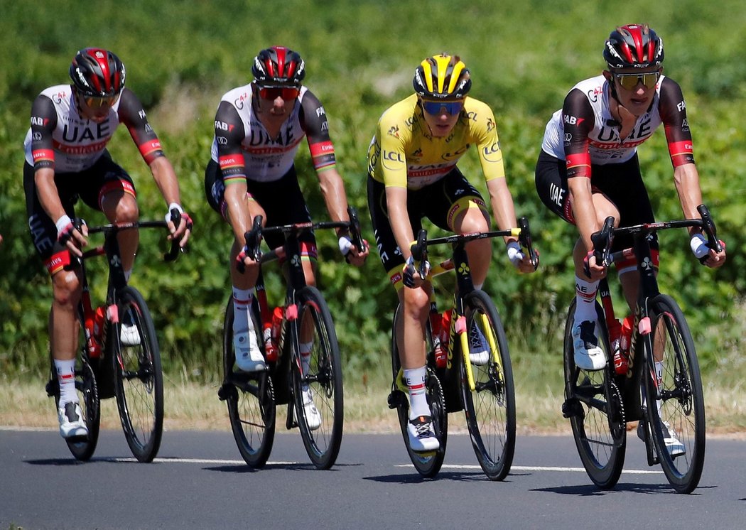 Slovinský cyklista Tadej Pogačar během 13. etapy Tour de France