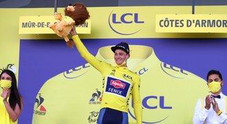 Van der Poel má žlutý dres! Po úniku v závěru ovládl druhou etapu Tour