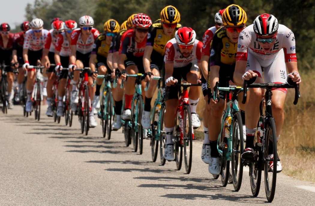 Závodníci během 16. etapy Tour de France