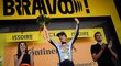 Španělský závodník Pello Bilbao oslavuje triumf v 10. etapě Tour de France