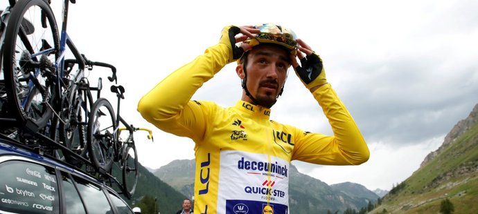 Francouzský jezdec Julian Alaphilippe po předčasně ukončené 19. etapě Tour de France