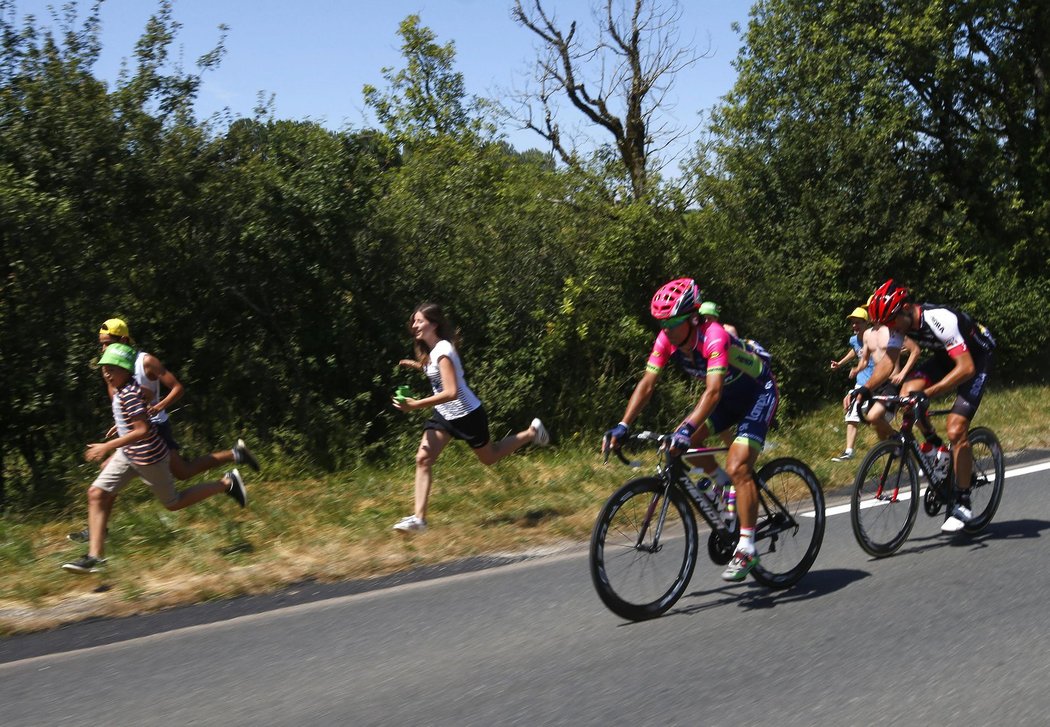 Český cyklista Jan Bárta byl hodně vidět během čtvrteční etapy Tour de France, nakonec ale jeho únik úspěchem neskončil.