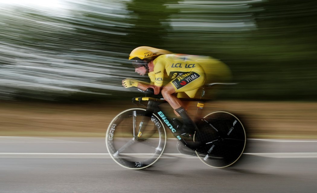 Primož Roglič při časovce na Tour de France