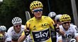 Chris Froome slaví vítězství na dalším Tour de France