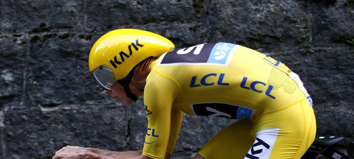 Lídr Tour de France Chris Froome ovládl časovku v 18. etapě