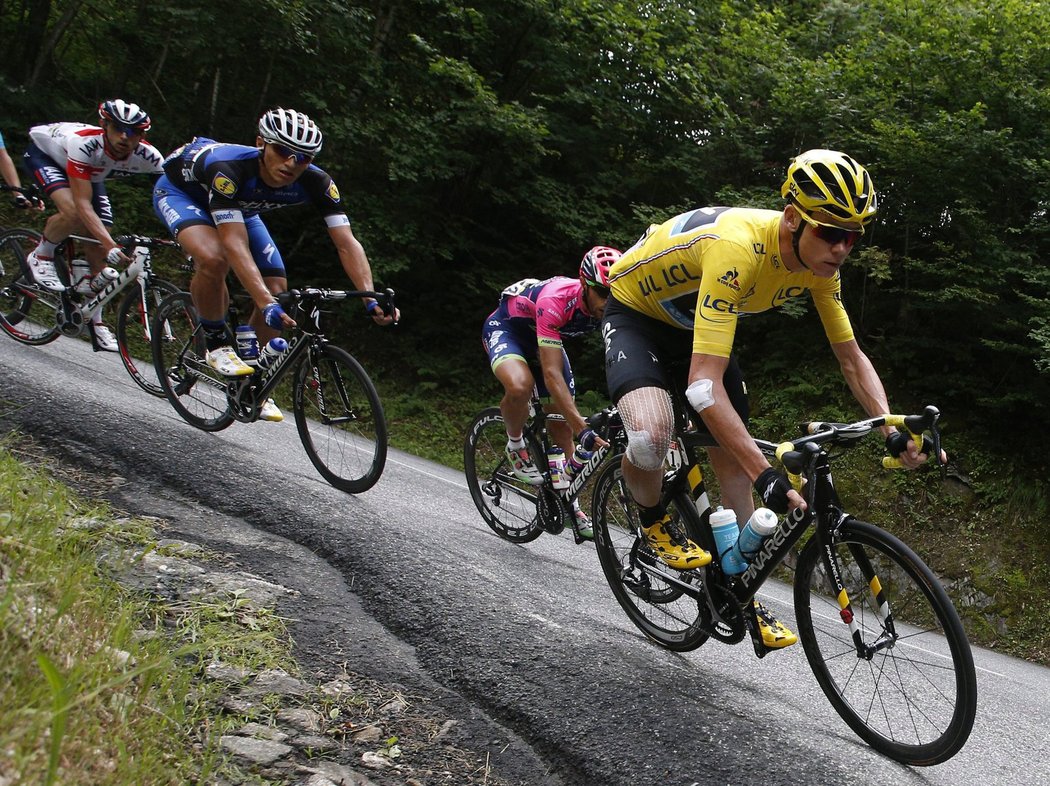 Froome jel do 20. etapy Tour obvázaný