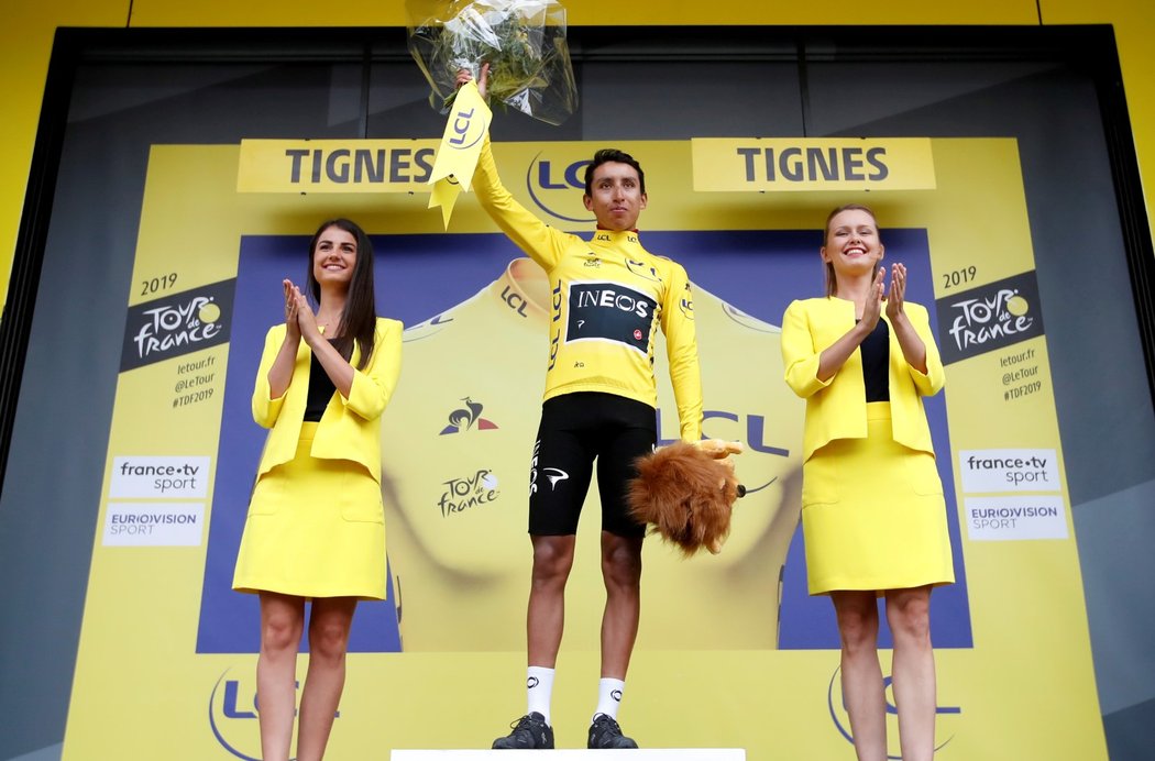 Egan Bernal se po 19. etapě Tour de France dostal na průběžné první místo