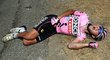 2002 – Joseba Beloki. Španělský cyklista, který jako jediný z tohoto seznamu opravdu byl čistý. I na něm ale ulpělo podezření, když byl spojován s dopingovou sítí vyhlášeného doktora Eufemiana Fuentese. Beloki byl kvůli tomu stažen z Tour de France 2006, nicméně poté byl španělskými úřady osvobozen. (Beloki na fotografii po těžkém pádu na Tour de France v roce 2003)