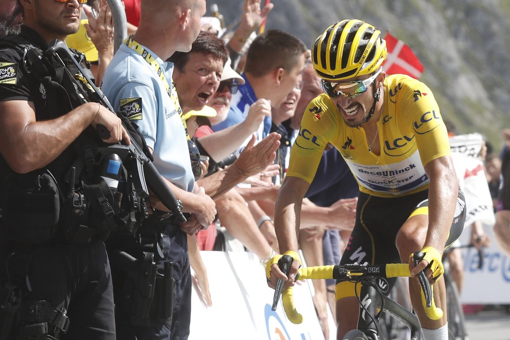 Fazónu si lídr Tour de France Julian Alaphilippe udržel i na přetěžké zkoušce jménem Tourmalet. Dojel hned na druhém místě za Pinotem