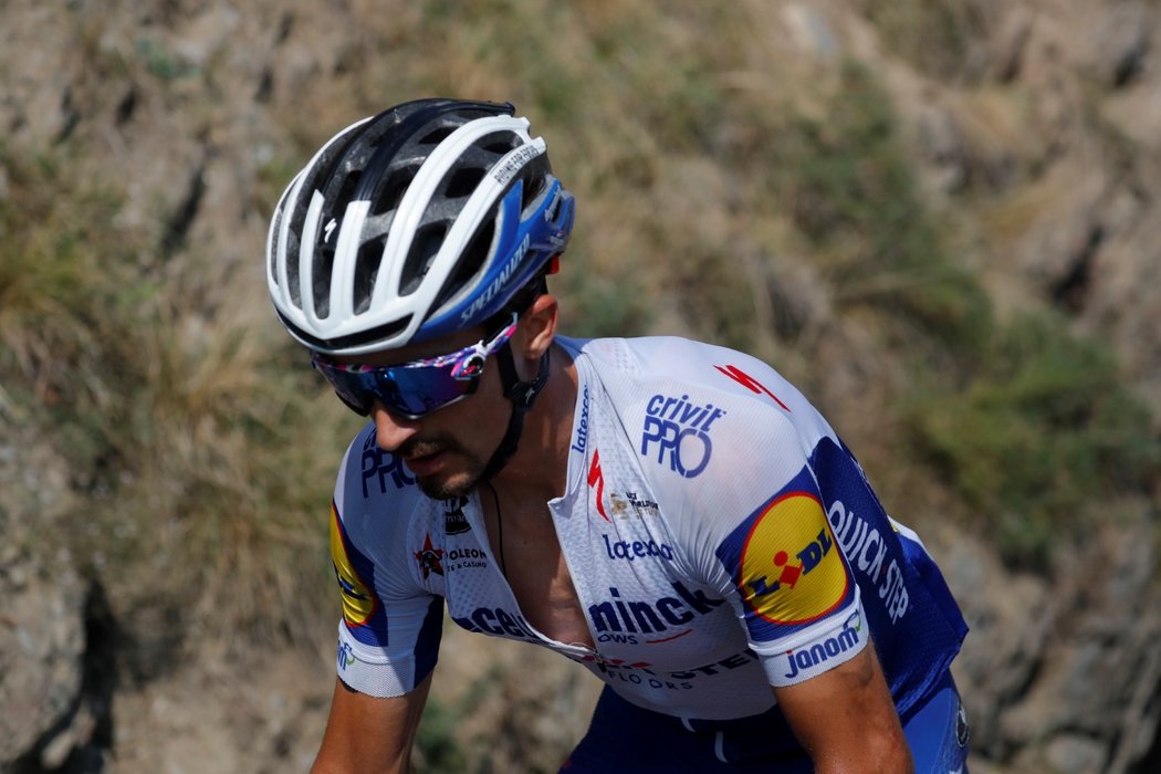 Julian Alaphilippe byl i v 17. etapě Tour de France v dlouhém úniku