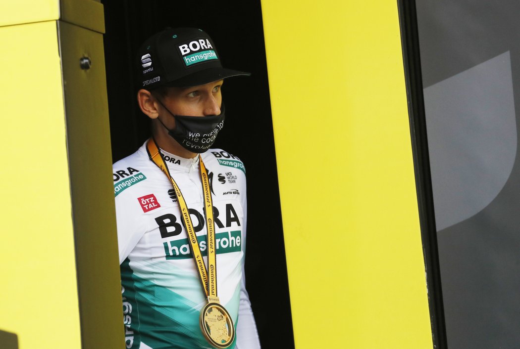 Lennard Kämna vyhrál 16. etapu Tour de France