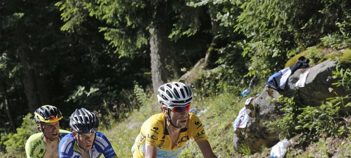 Český cyklista Leopold König patří na Tour de France do elitní desítky, momentálně je osmý