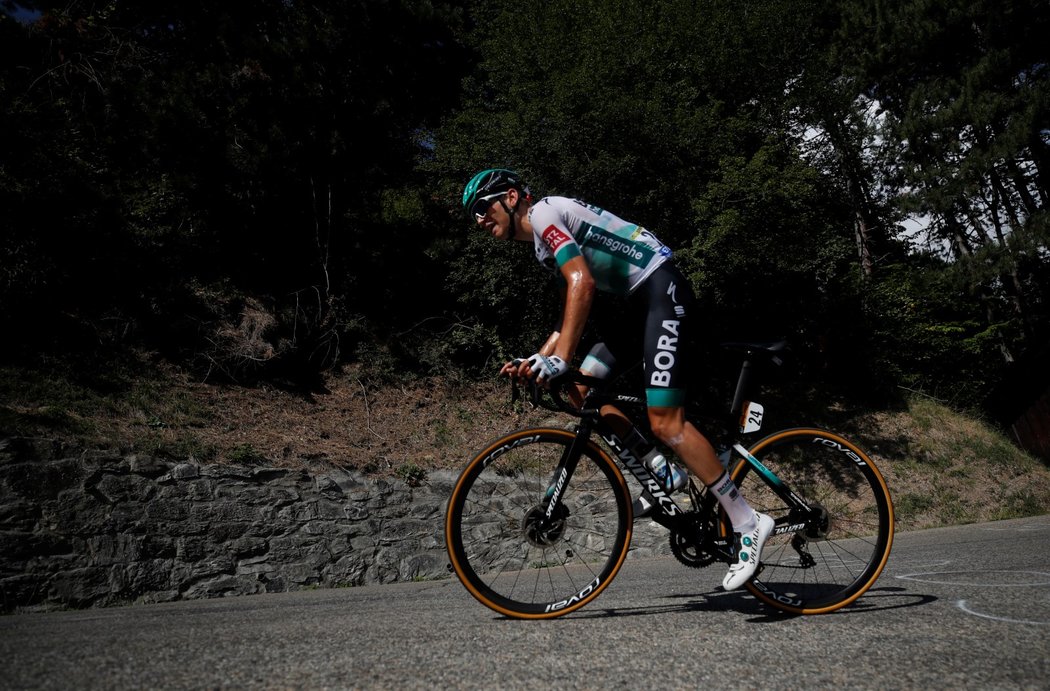 Lennard Kämna na trati náročné 17. etapy Tour de France