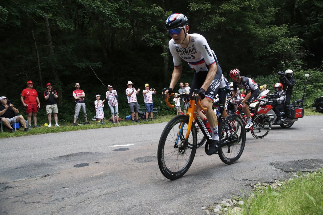 Nejdelší etapu letošní Tour vyhrál Slovinec Matej Mohorič
