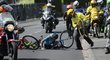 Mikel Landa po pádu během 9. etapy Tour de France