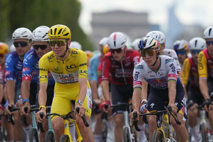 Tour de France ONLINE: Pogačar si jede pro triumf, kdo ovládne dojezd do Paříže? Tour de France ONLINE: Pogačar si jede pro triumf, kdo ovládne dojezd do Paříže?