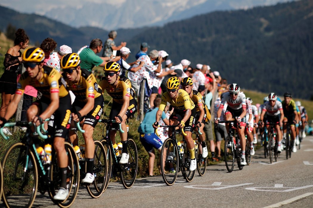 Jedno z nepříjemných stoupání v 18. etapě Tour de France