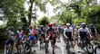 Cyklisté na začátku čtvrté etapy Tour de France zastavili na protest kvůli nebezpečným dojezdům