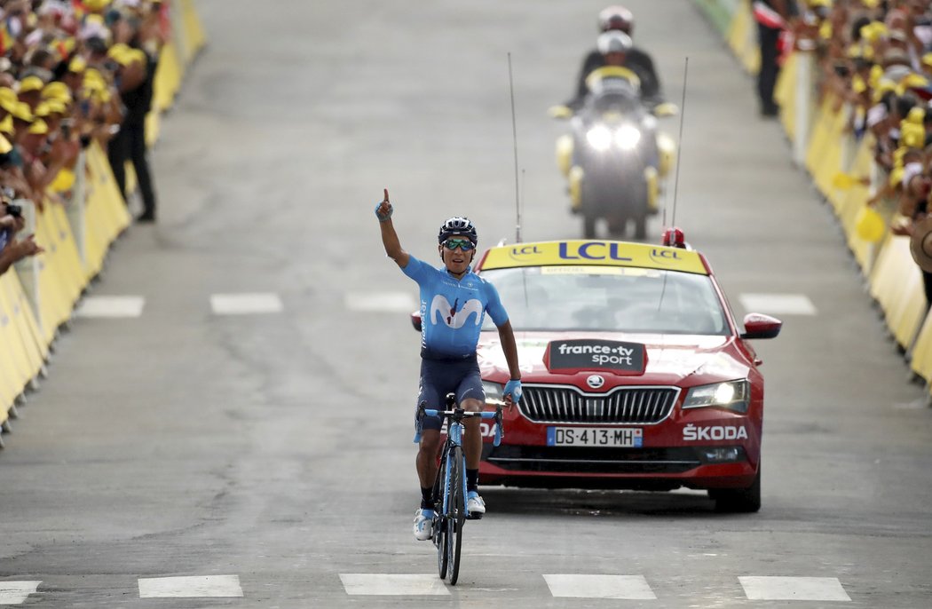 První alpskou etapu Tour de France s třemi velkými stoupáními vyhrál po úniku Kolumbijec Nairo Quintana.