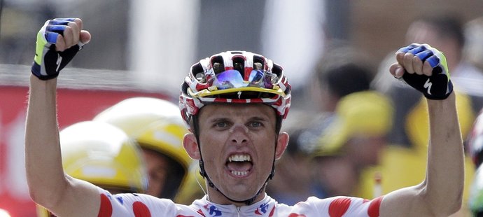 Polský cyklista Rafal Majka se raduje ze svého druhého triumfu na Tour de France