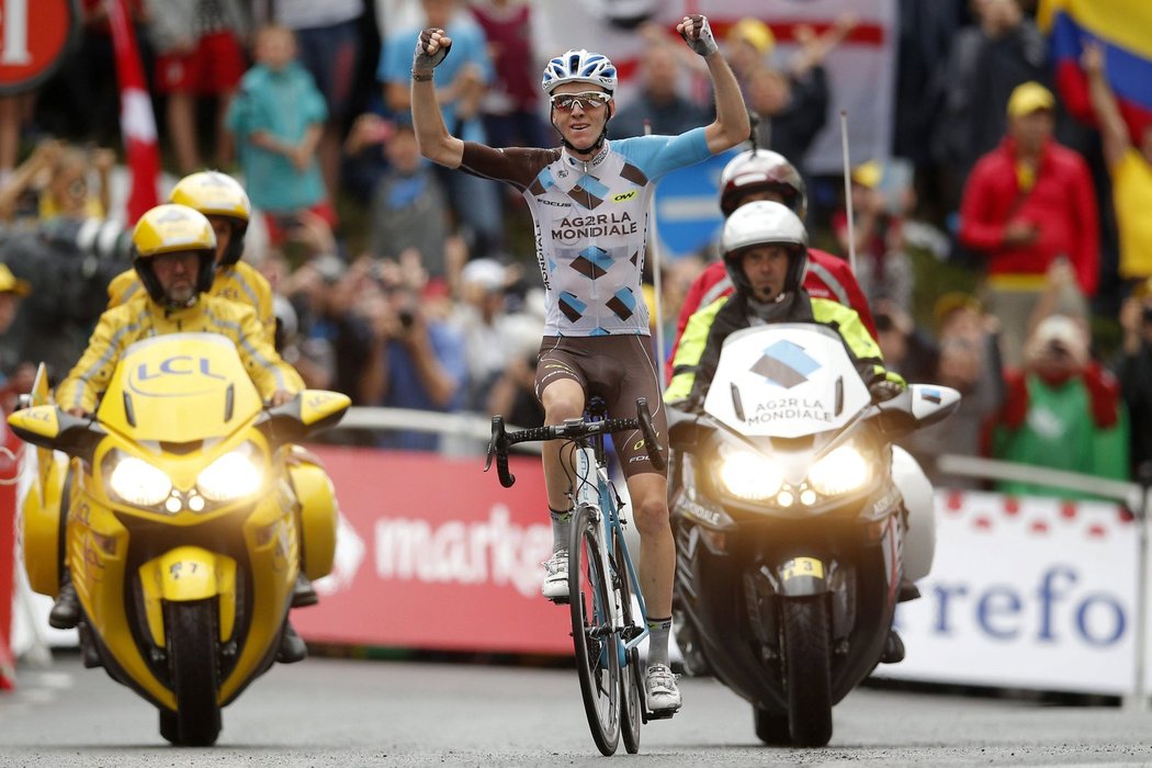 Romain Bardet ovládl 19. etapu Tour de France