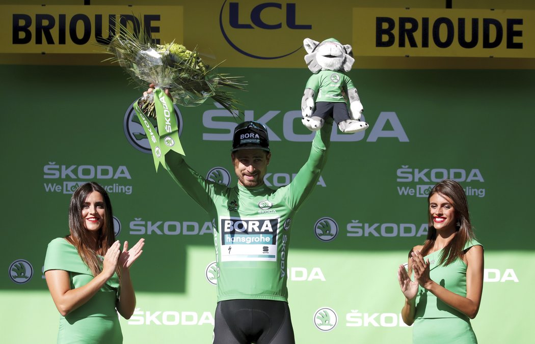 Peter Sagan drží zelený trikot pro nejlepšího sprintera