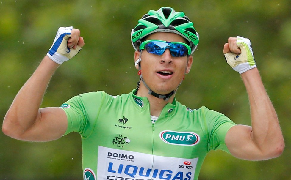 Slovenský cyklista Peter Sagan slaví triumf ve třetí etapě Tour de France, celkově už vyhrál druhou etapu
