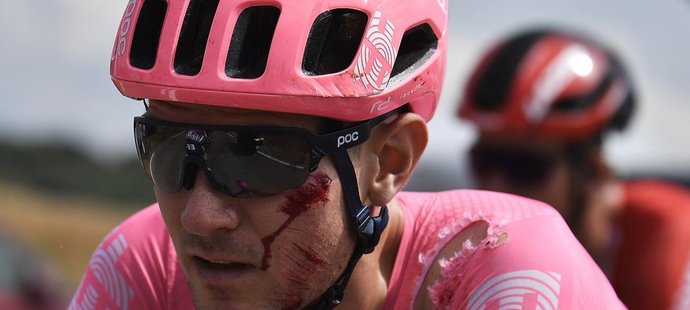 Tejay van Garderen si při pátečním pádu zlomil ruku, na Tour de France skončil.