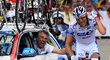 Šéf stáje FDJ-Bigmat Marc Madior se raduje z vítězství svého závodníka Thibauta Pinota v osmé etapě Tour de France