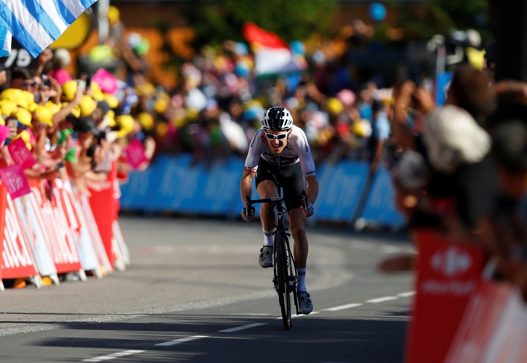 Geraint Thomas dorazil do cíle jako první