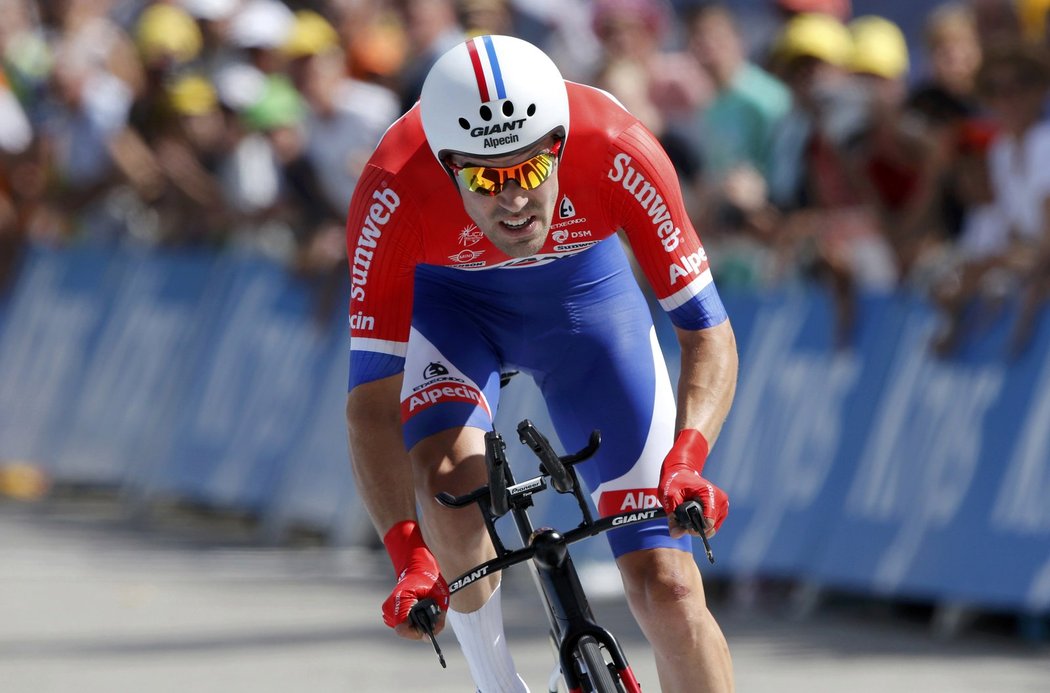 Tom Dumoulin projel druhou časovkou na Tour de France za 31 minut a 4 vteřiny