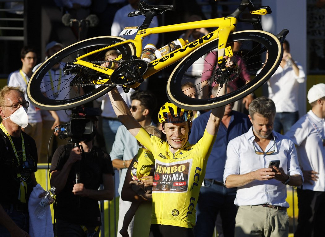 Jonas Vingegaard stvrdil celkové vítězství na Tour de France