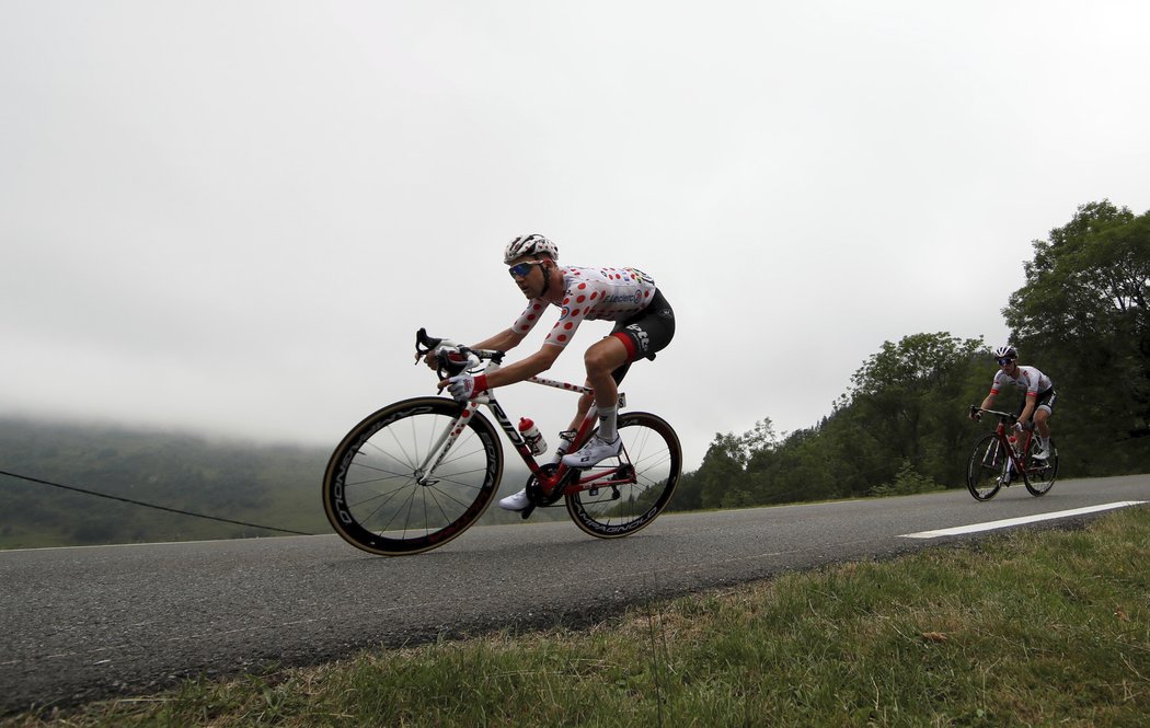 Prvním místem na vrcholu Col du Soulor si Tim Wellens pojistil vedení v soutěži o puntíkatý dres