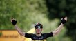 Belgičan Wout van Aert slaví vítězství v 11. etapě Tour de France