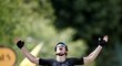 Belgičan Wout van Aert slaví vítězství v 11. etapě Tour de France