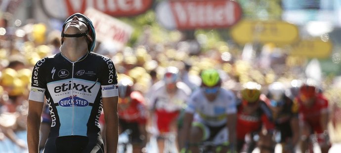 Zdeněk Štybar v euforii po svém triumfu v šesté etapě Tour de France