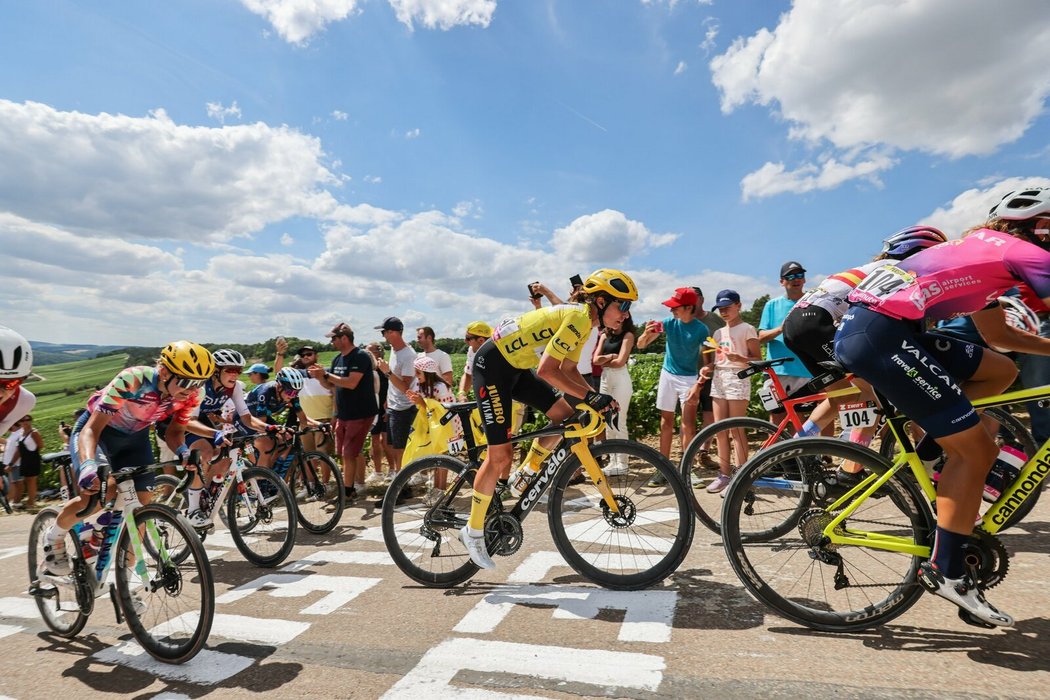 Po skončení mužské Tour de France se jede její ženská obdoba