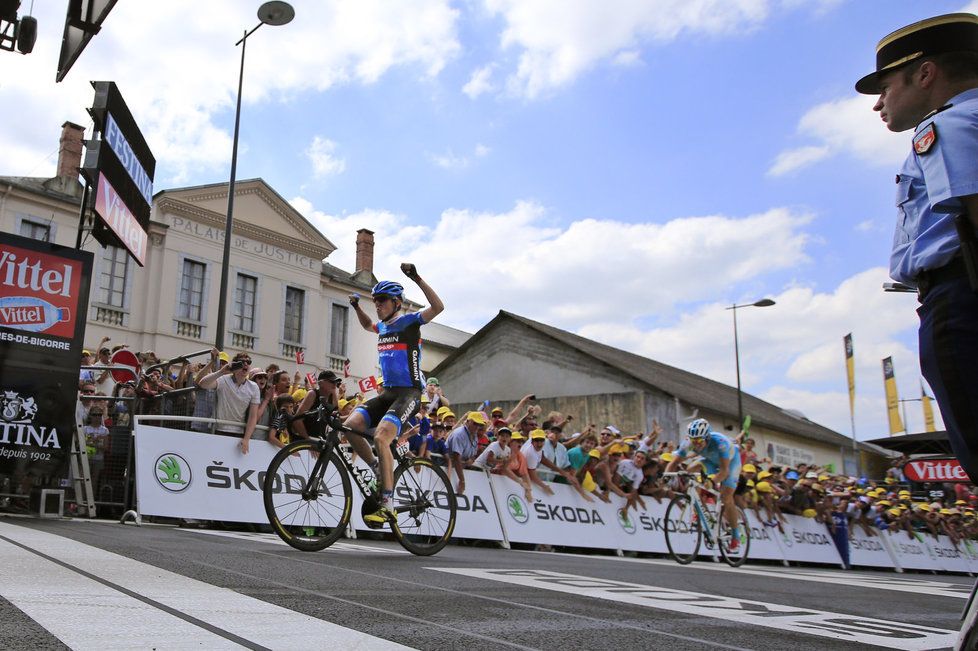 I navzdory tomu, že musel znovu pomáhat týmovému parťákovi Contadorovi, dojel cyklista Roman Kreuziger v deváté etapě Tour de France patnáctý a celkově je pátý, nejvýše v kariéře. Druhou z pyrenejských etap vyhrál Ir Daniel Martin, žlutý trikot pro lídra závodu uhájil Brit Christopher Froome.