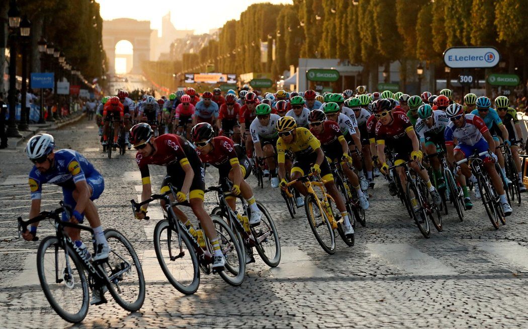 Cyklistická Tour de France, jedna z největších a nejslavnějších sportovních akcí na světě