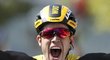 Wout van Aert slaví triumf v desáté etapě Tour de France